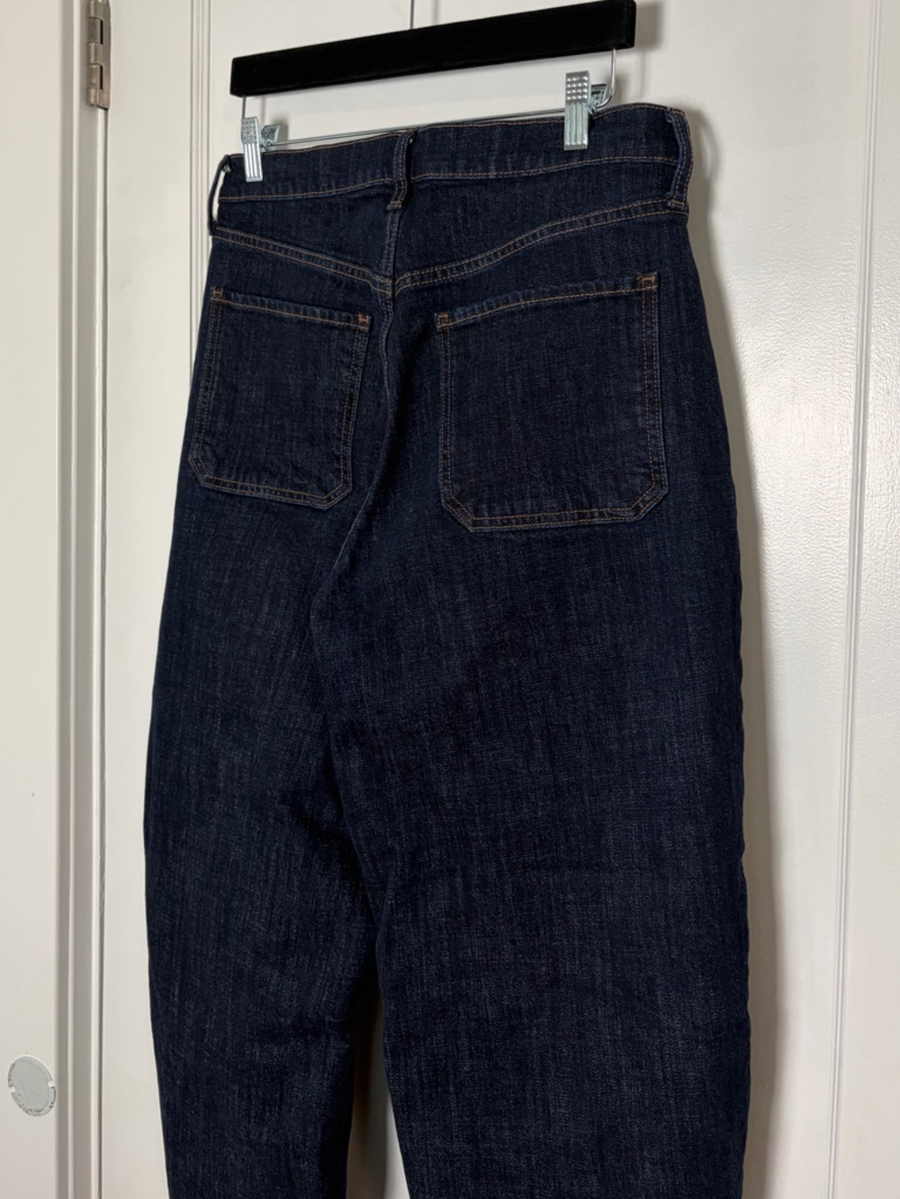 Old Navy High Rise Barrel Leg Jeans - Picture 9 of 16